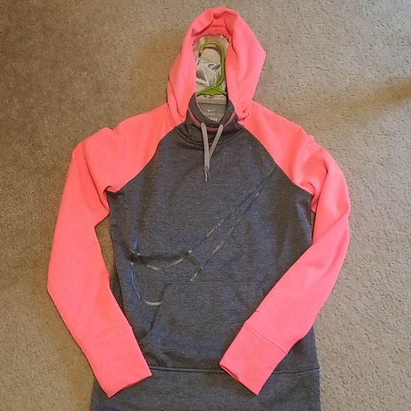 Womens size small nike therma fit sweatshirt - Picture 2 of 3